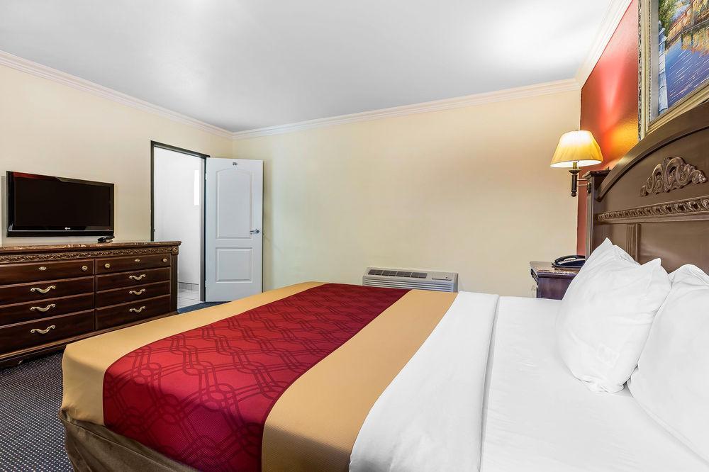 Econo Lodge Long Beach I-405 Екстер'єр фото