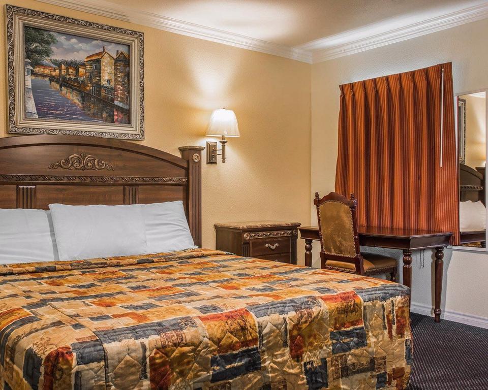 Econo Lodge Long Beach I-405 Екстер'єр фото