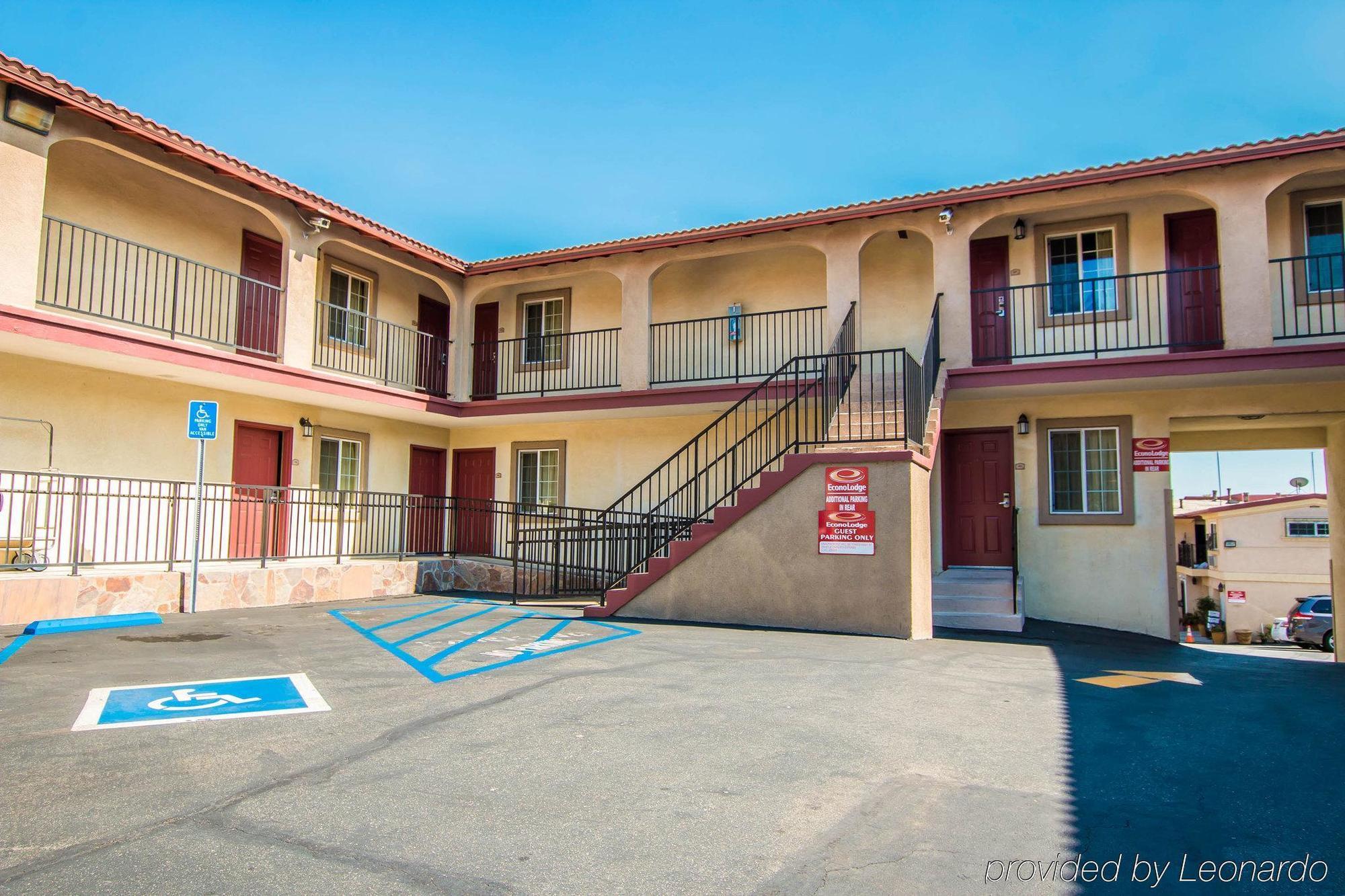 Econo Lodge Long Beach I-405 Екстер'єр фото