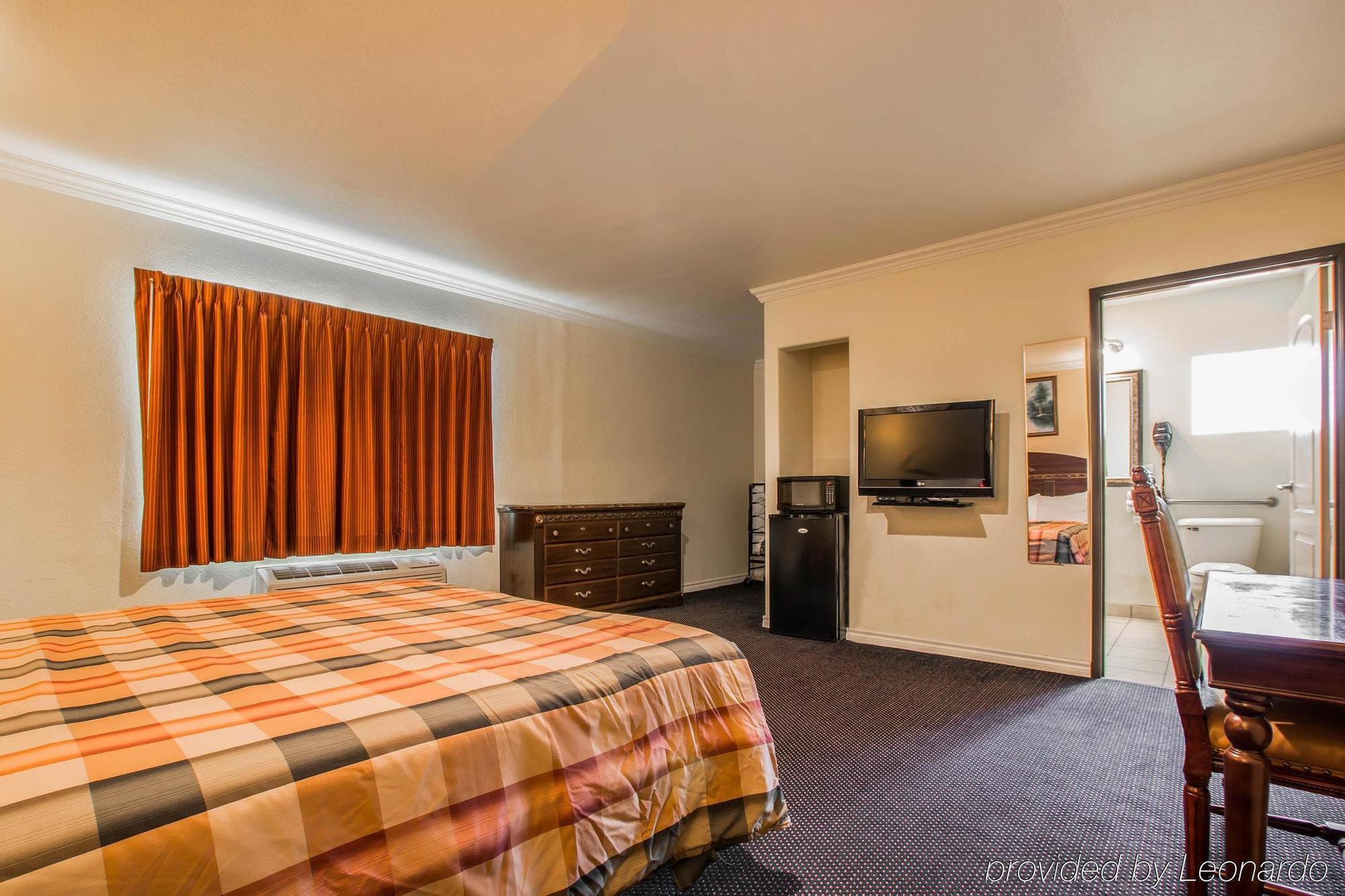 Econo Lodge Long Beach I-405 Екстер'єр фото