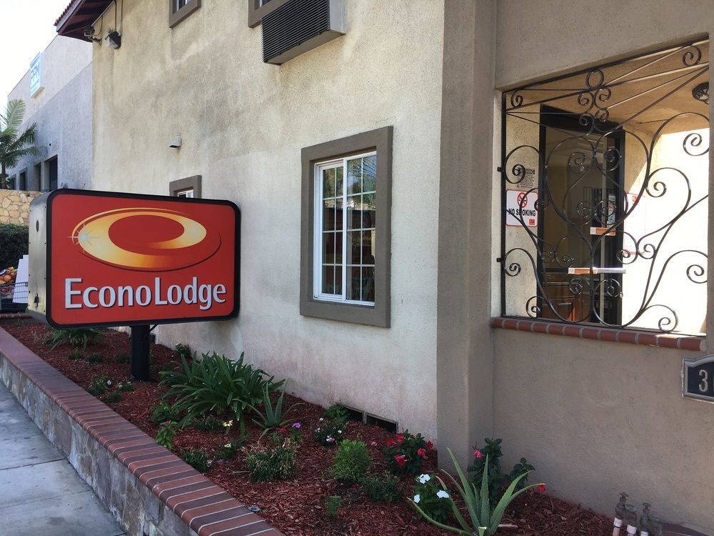 Econo Lodge Long Beach I-405 Екстер'єр фото